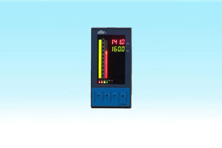 东辉锅炉水位（带阀位显示跟踪）单冲量调节器